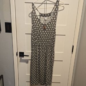 Old Navy Black and White Strapless Dress